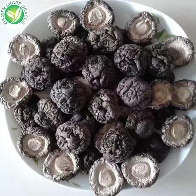 Dried shiitake mushrooms 